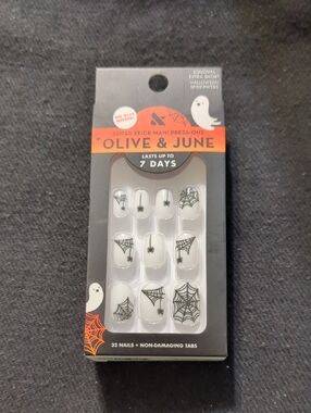 Olive & June Squoval Extra Short Halloween Spider Web - Press-On Nails